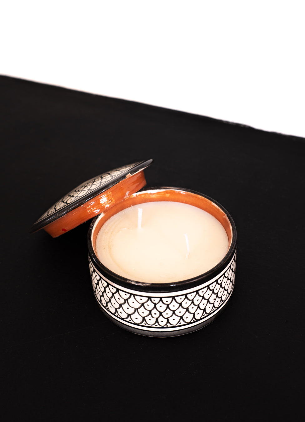 Graphic Ceramic Candle with lid